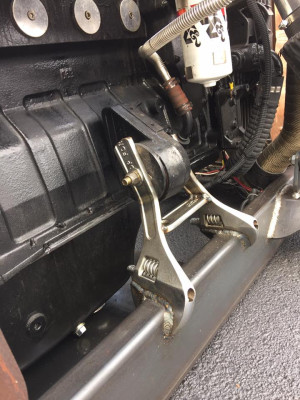 wrench engine mount.jpg
