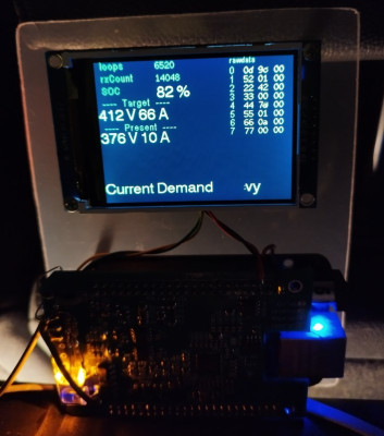 2026-02-03_FoccciCape_on_Ioniq_with_faked_present_voltage.jpg