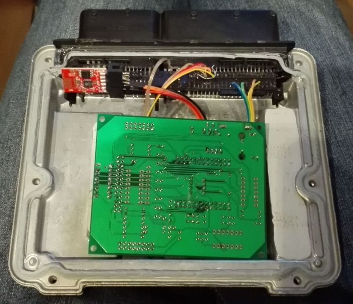 File:Touran ECU with Rev 2 main board.jpg