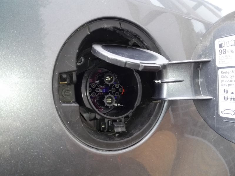 File:ChaDeMo socket in Touran.jpg